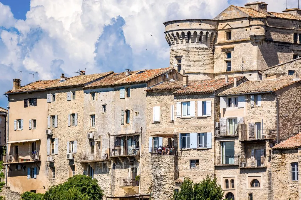Cobbled lanes and stone houses in Gordes